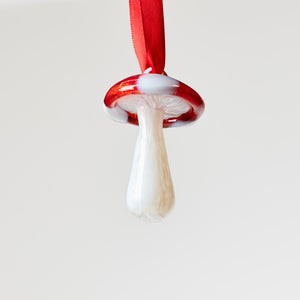 Mushroom Ornament by Antolini Glass