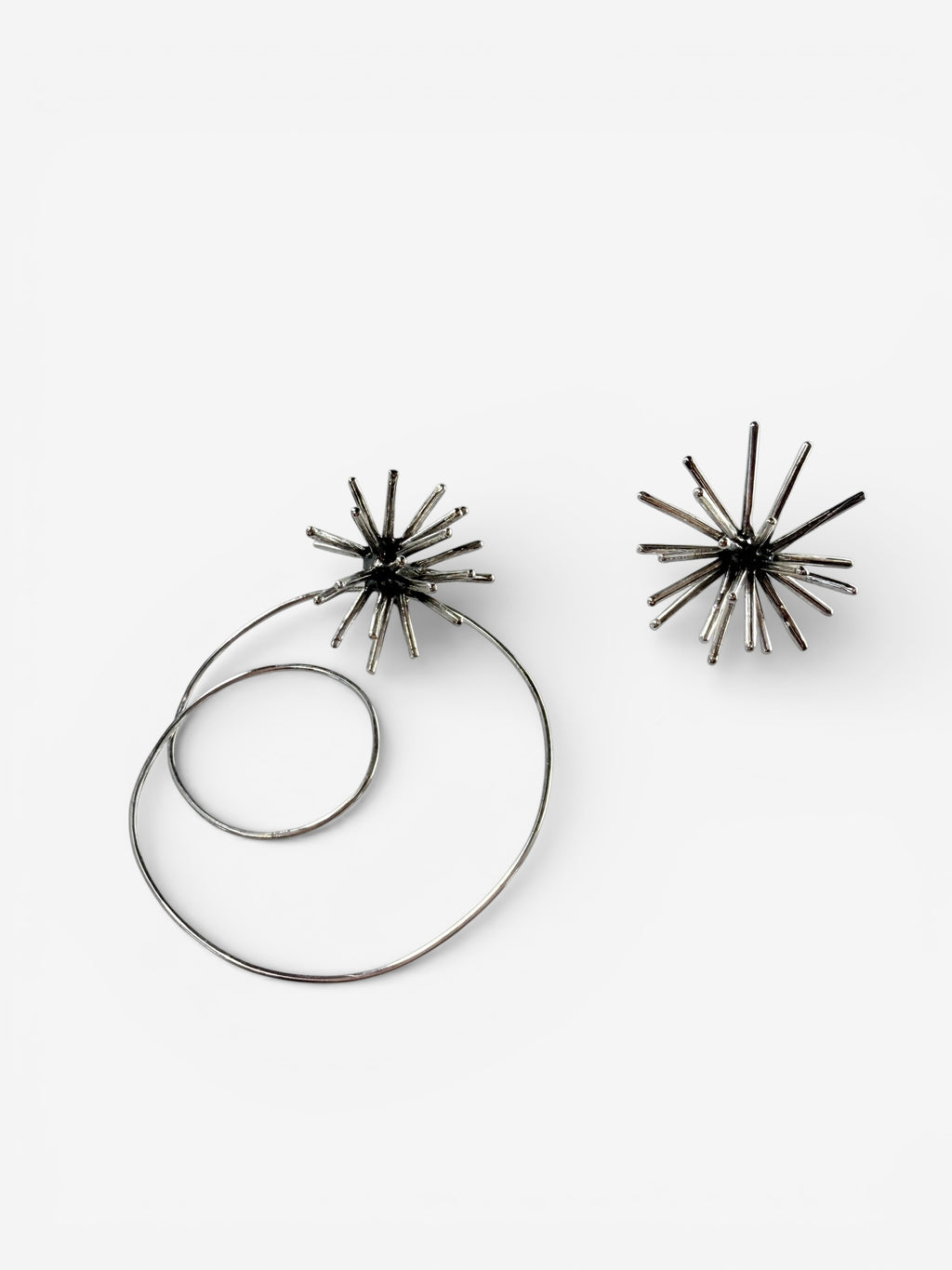 Beam Earrings - 2 by Nini Mosiashvili