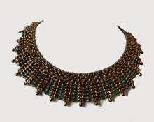 Load image into Gallery viewer, Collar necklace with green accents
